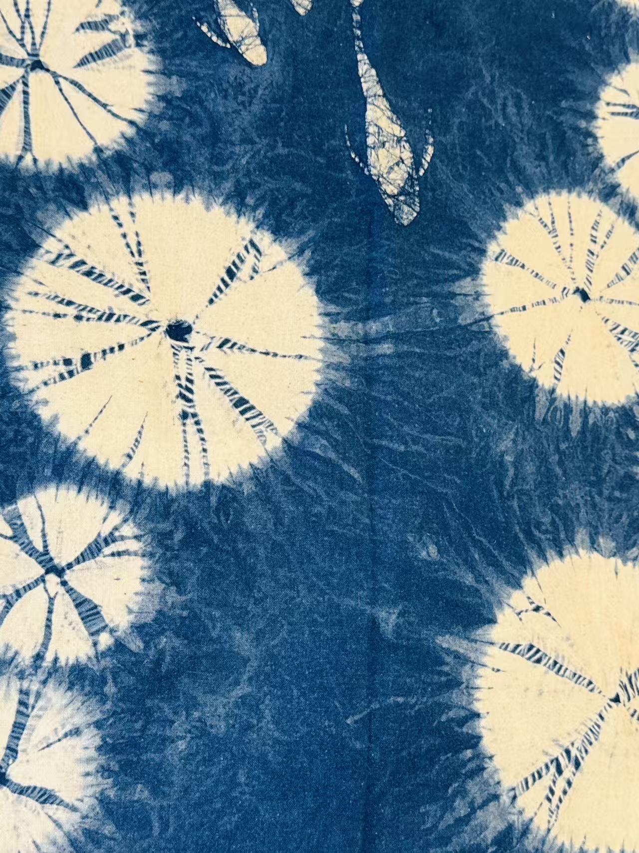 BA-20: Hand-Painted Lotus Pond Indigo Scroll – Shibori Cotton Tea Mat & Wall Art