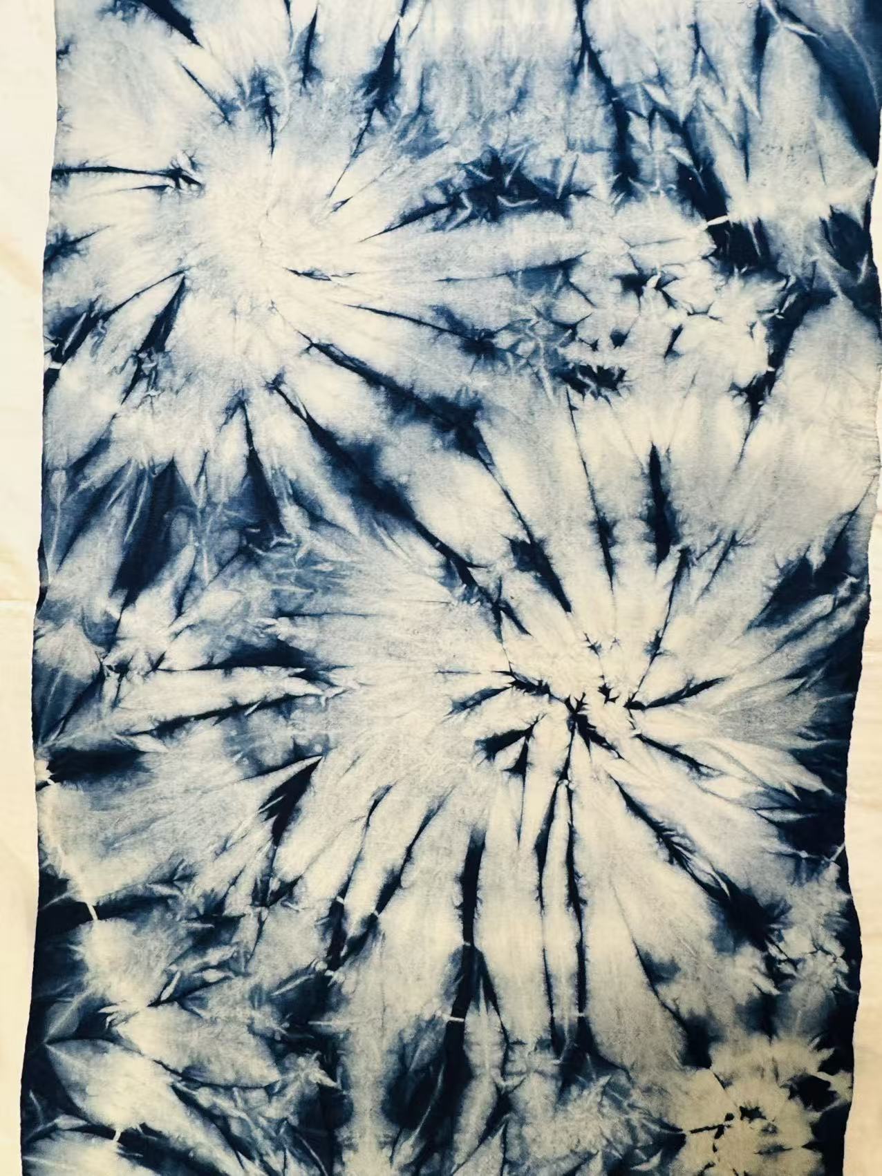 BA-22: Handmade Batik "All the Way Blossoms" Table Runner