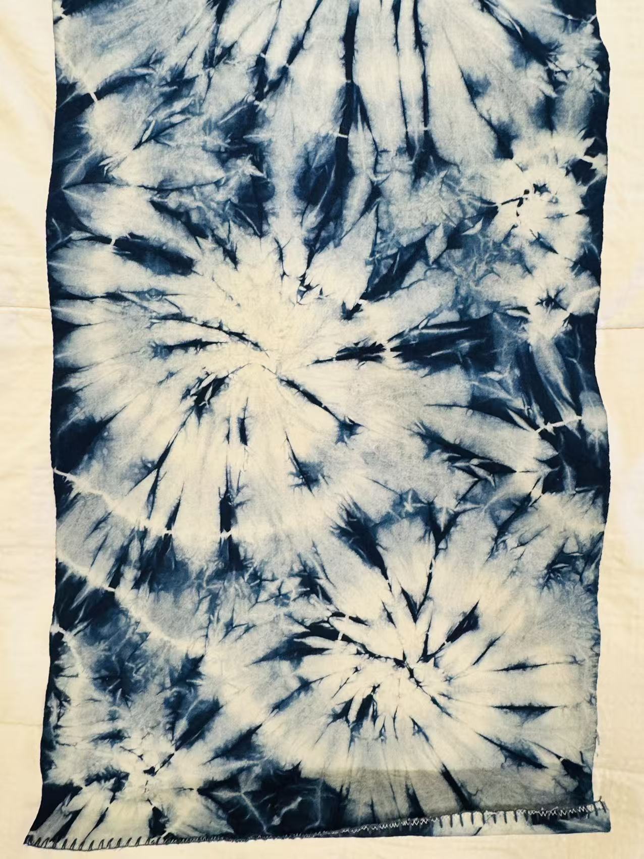 BA-22: Handmade Batik "All the Way Blossoms" Table Runner