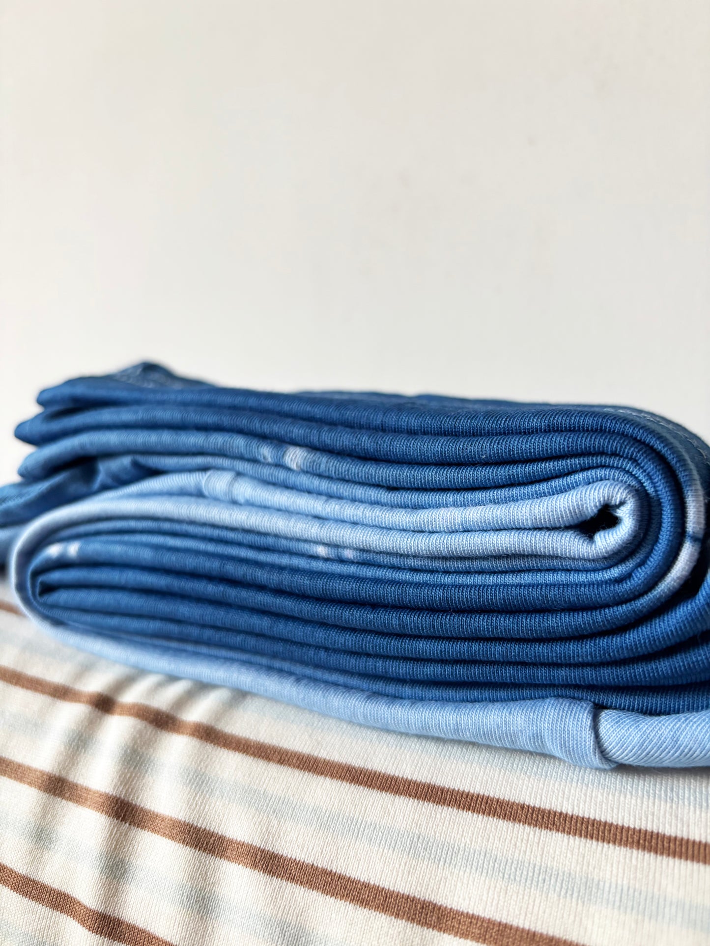 Handmade Indigo Shibori Tie-Dye T-Shirt | Natural Indigo Cotton Tee | Floral String Tie Dye Shirt | Unisex Handmade Graphic Tee | Wearable Textile Art