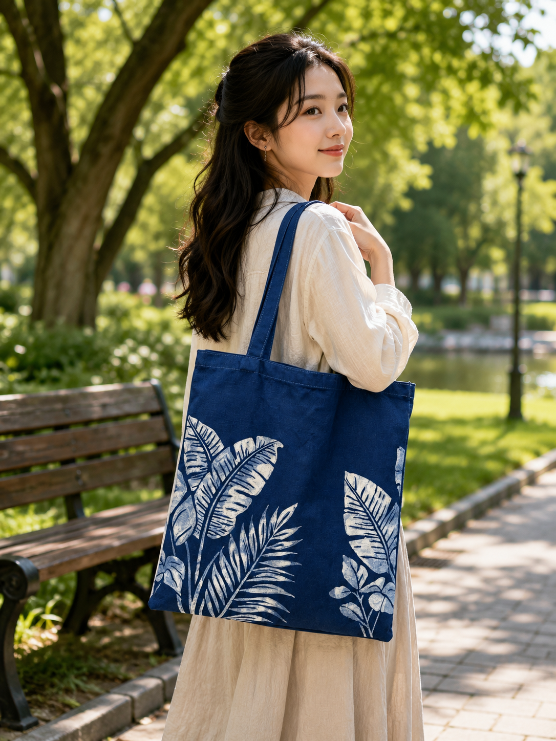 Handmade Indigo Batik Ginkgo Leaf Tote Bag, Cotton Canvas Shoulder Bag, Eco-Friendly Everyday Market Tote