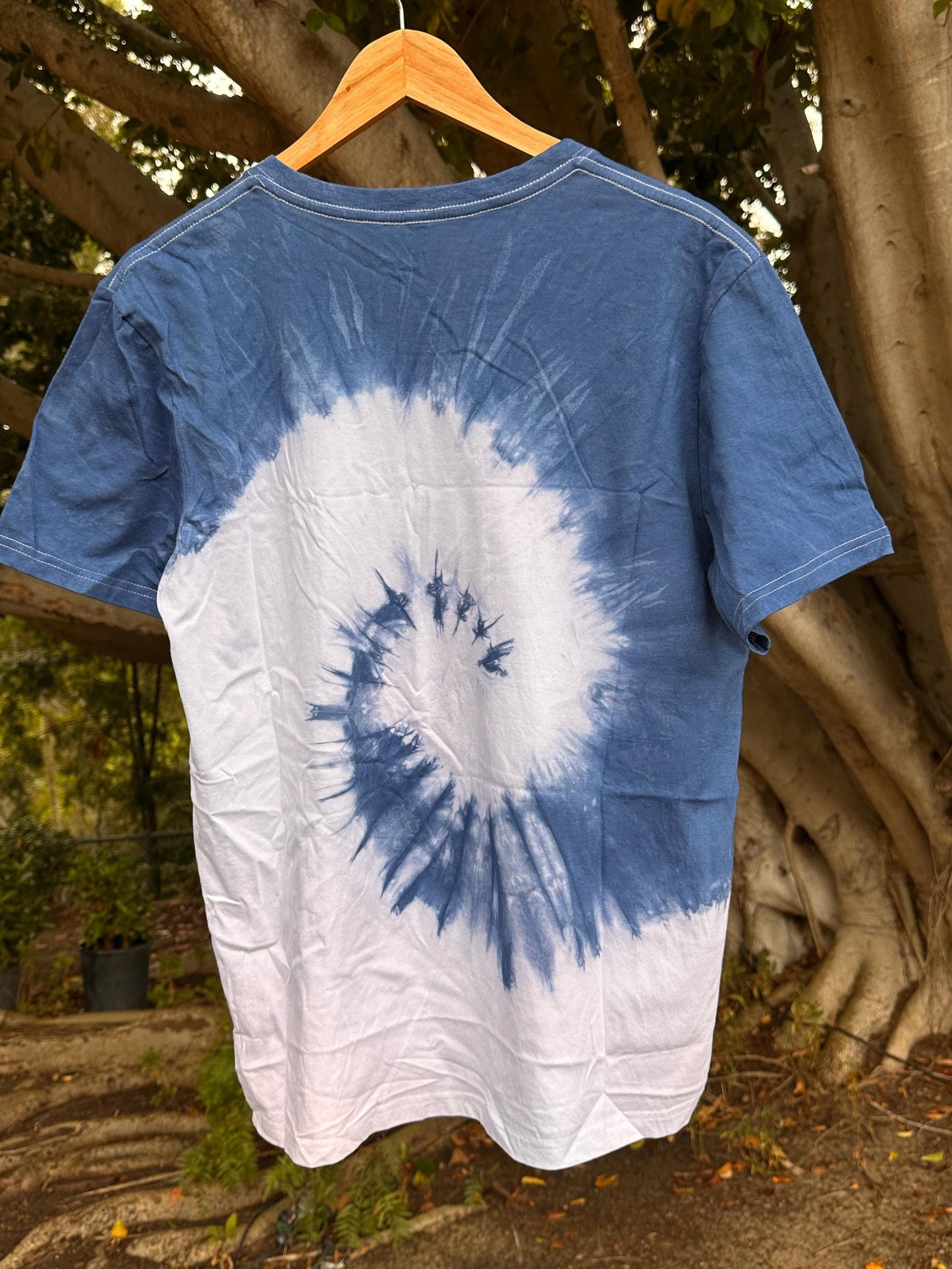 Handmade Indigo Tie-Dye T-Shirt | Natural Indigo Cotton Tee | Unisex Shibori Shirt | Artisan Everyday Wear | Gift for Her & Him